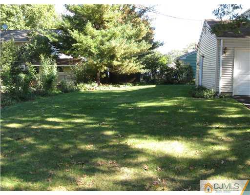 535 Chestnut Street Middlesex, NJ 08846 - Photo 4 of 15 Gallery Image 4