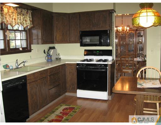 535 Chestnut Street Middlesex, NJ 08846 - Photo 8 of 15 Gallery Image 8