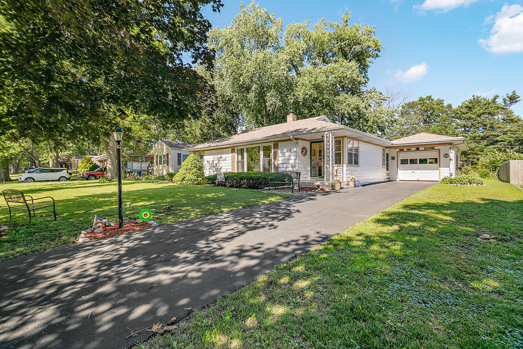 1250 Justine Drive Kankakee, IL 60901 - Photo 1 of 21