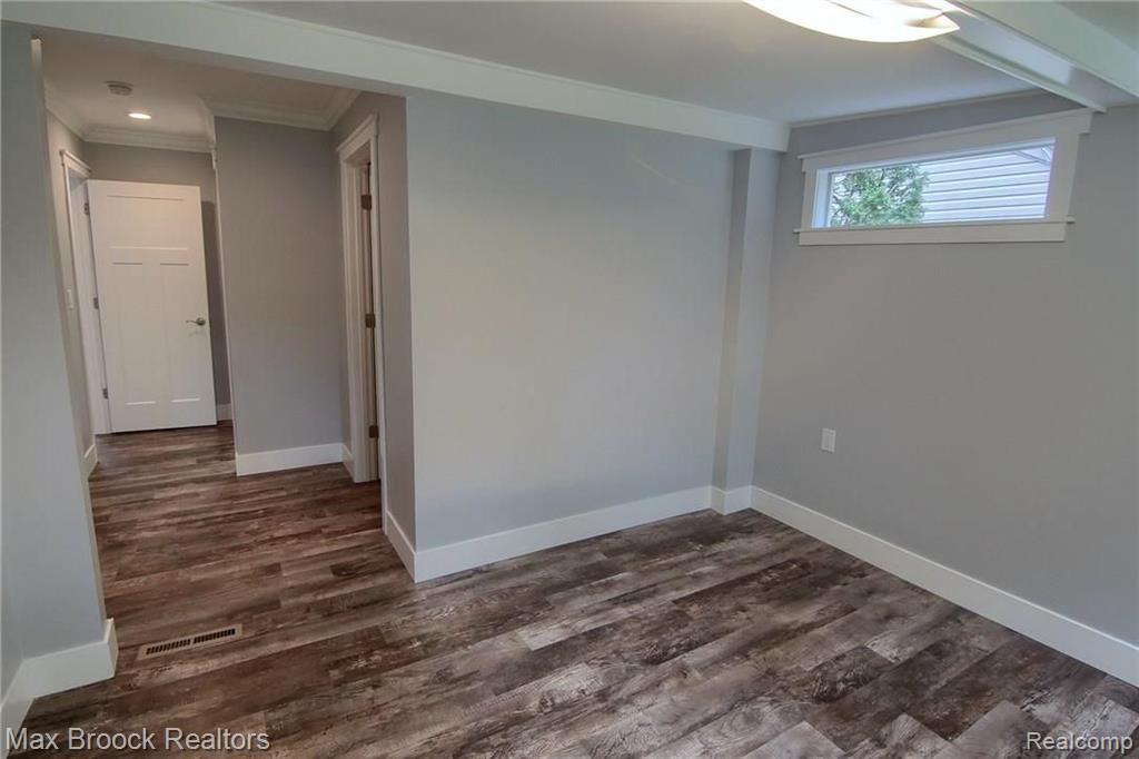 543 Stratford Road Ferndale, MI 48220 - Photo 10 of 21