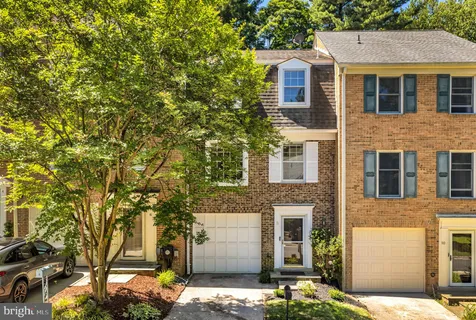 $999,900 | 8 Sangamore Court, Bethesda, MD 20816