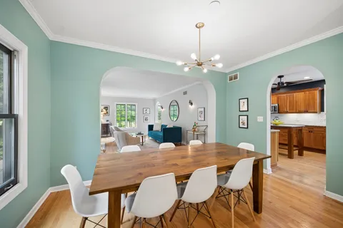 $1,150,000 | 2751 Girard Avenue, Evanston, IL 60201