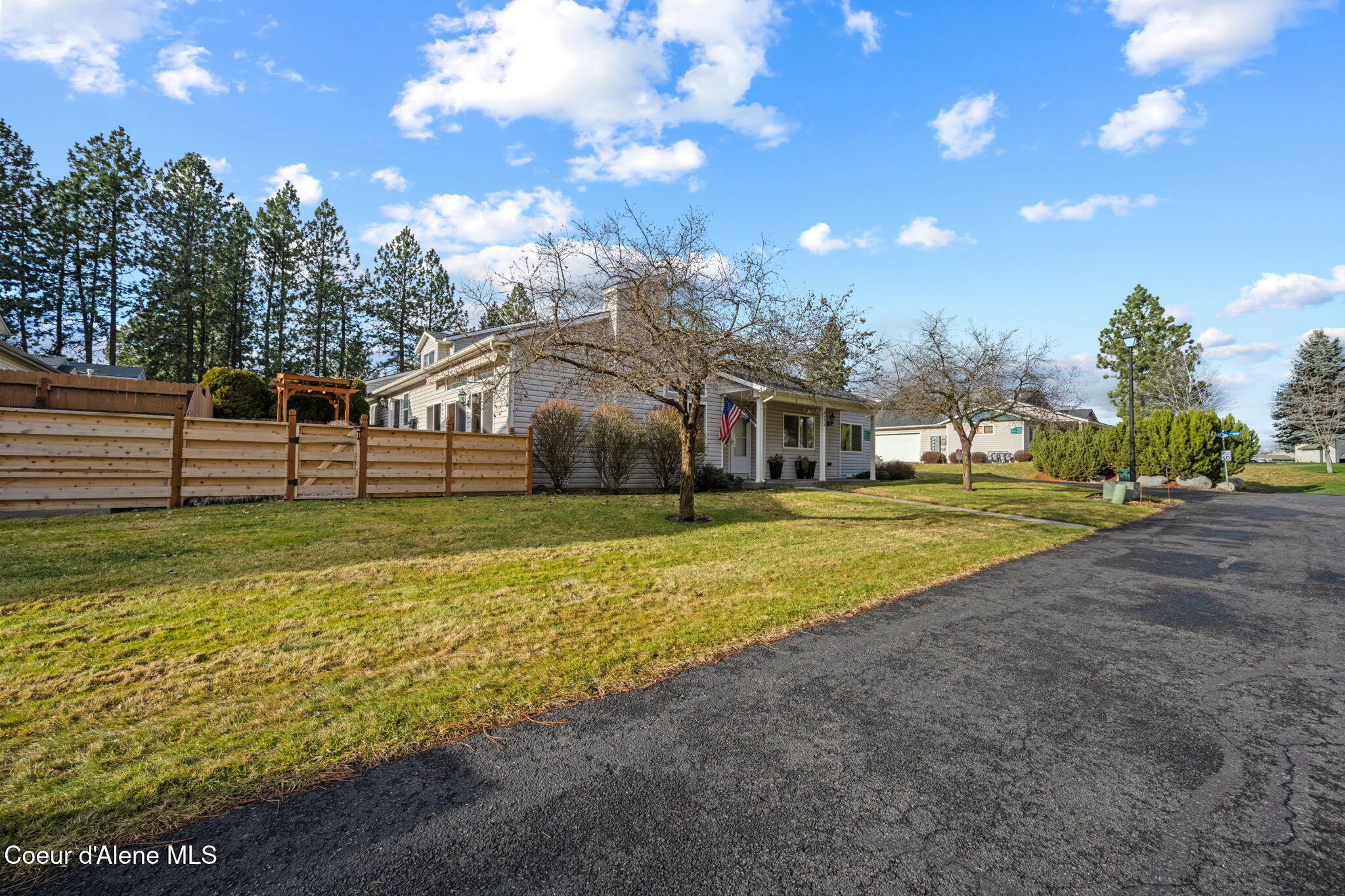 3675 Scotchpine Lane, Unit 1 Coeur D'Alene, ID 83815 - Photo 2 of 34 10-web-or-mls-DSC_5442