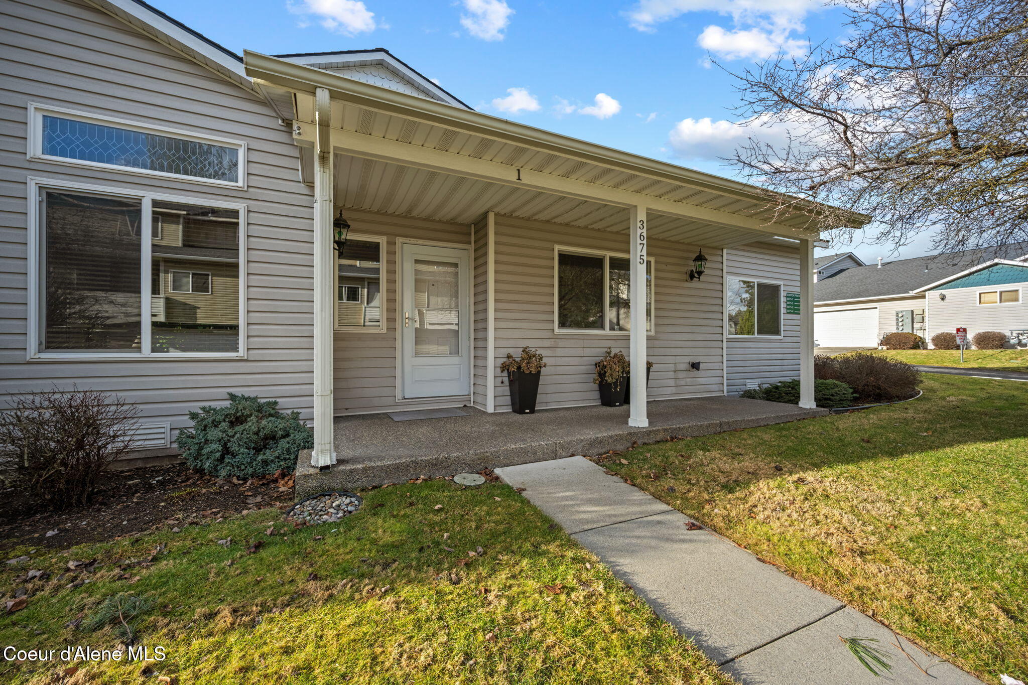 3675 Scotchpine Lane, Unit 1 Coeur D'Alene, ID 83815 - Photo 3 of 34 11-web-or-mls-DSC_5452
