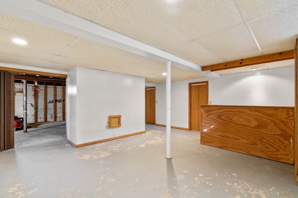 114 East Gooseberry Road West Springfield, MA 01089 - Photo 32 of 35 Gallery Image 32