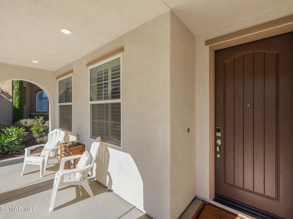 7020 Highgrove Place Moorpark, CA 93021 - Photo 3 of 59