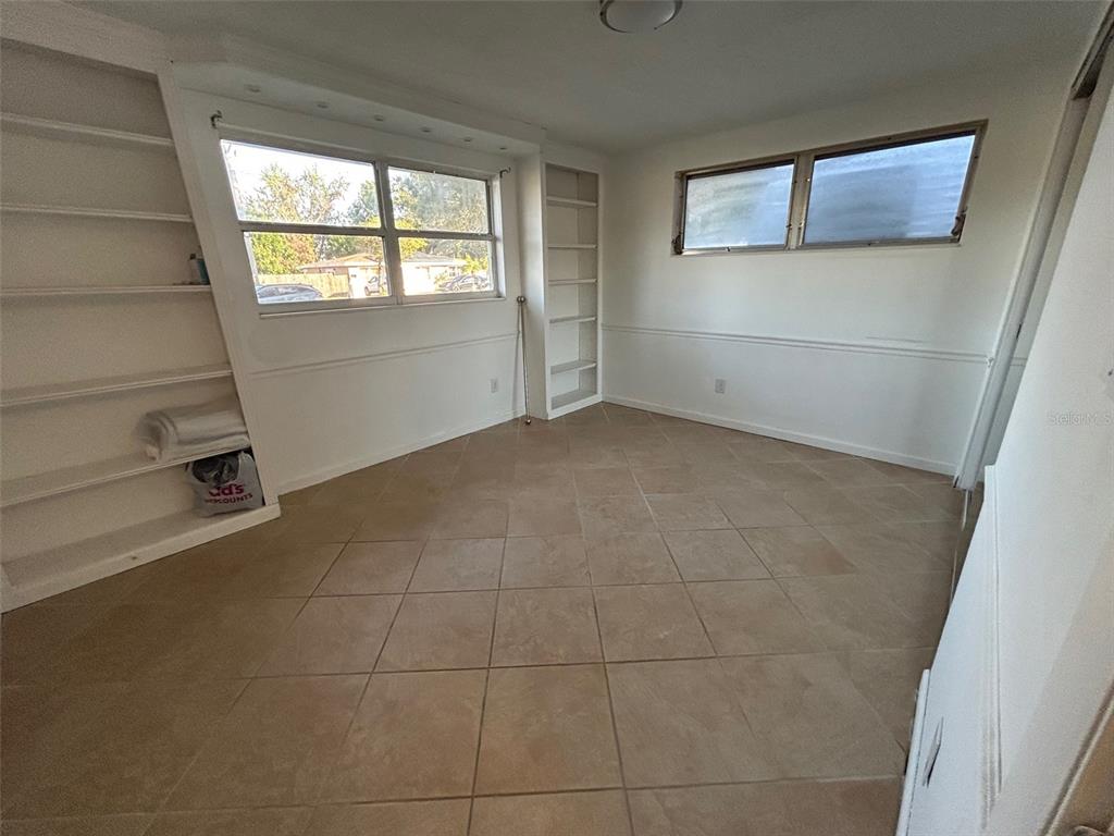 2920 McIntosh Road Sarasota, FL 34232 - Photo 10 of 13