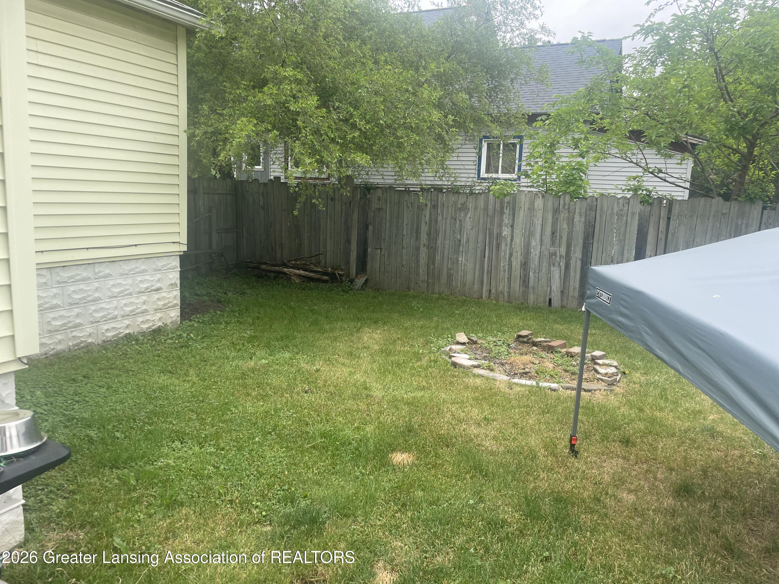 711 Taylor Street Bay City, MI 48708 - Photo 22 of 22 Backyard2