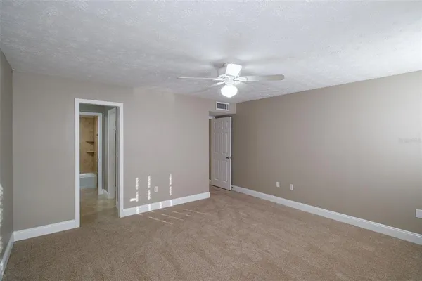 $225,000 | 4388 Lake Underhill Road, Unit 21C2, Orlando, FL 32803