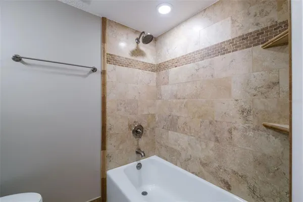 $225,000 | 4388 Lake Underhill Road, Unit 21C2, Orlando, FL 32803