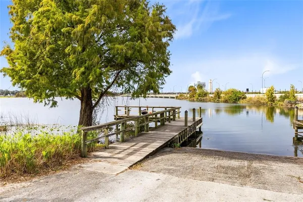 $225,000 | 4388 Lake Underhill Road, Unit 21C2, Orlando, FL 32803