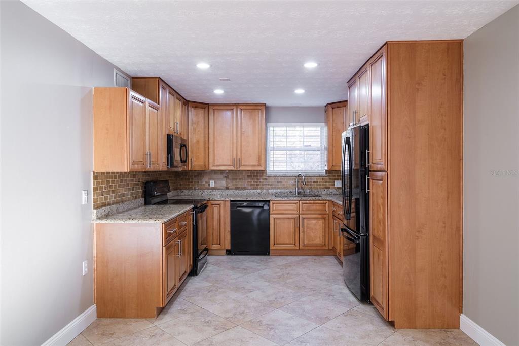 4388 Lake Underhill Road, Unit 21C2 Orlando, FL 32803 - Photo 3 of 31