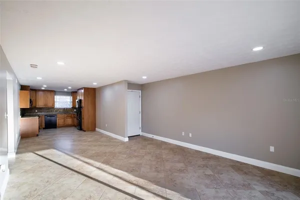 $225,000 | 4388 Lake Underhill Road, Unit 21C2, Orlando, FL 32803