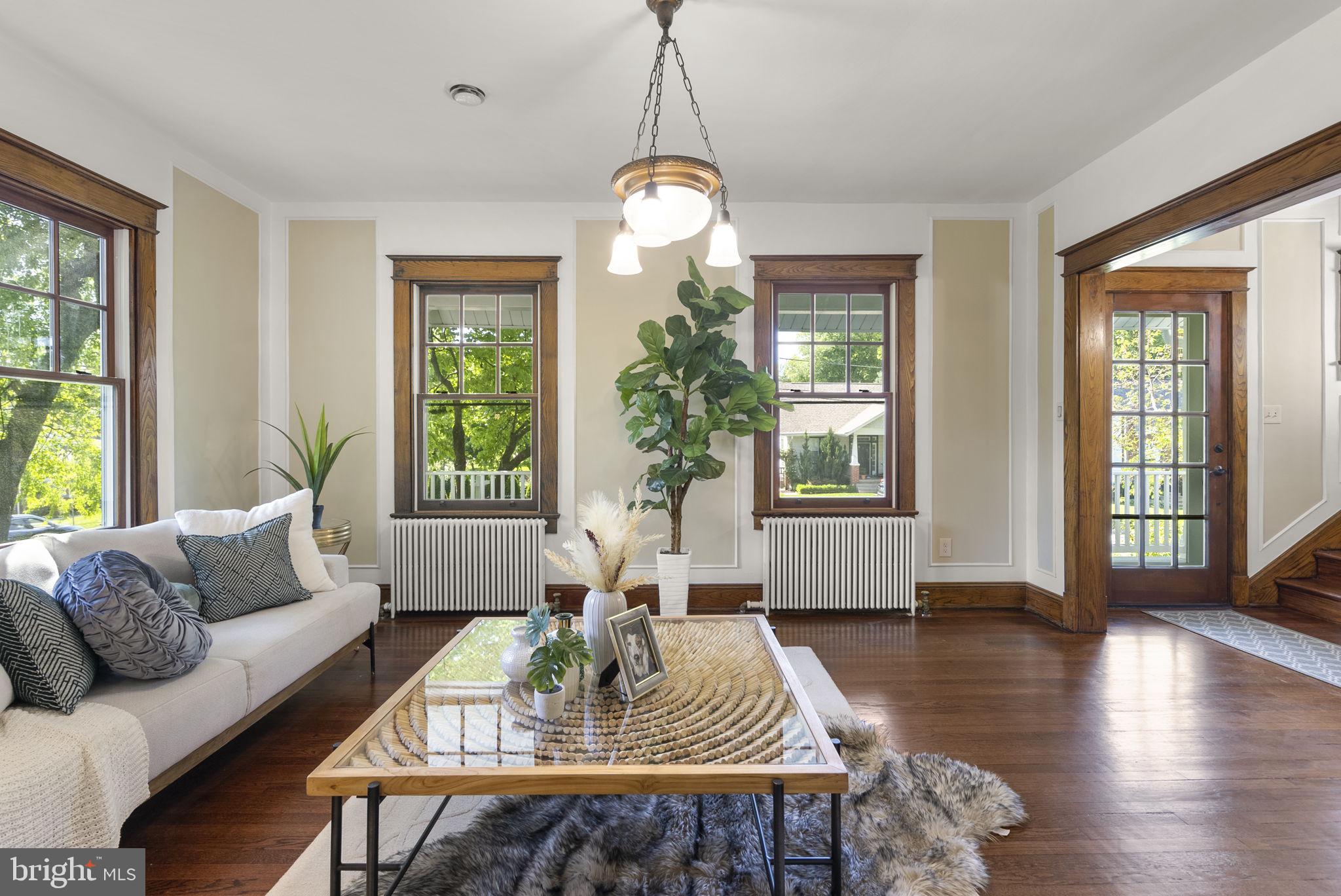 9403 Warren Street Silver Spring, MD 20910 - Photo 10 of 46