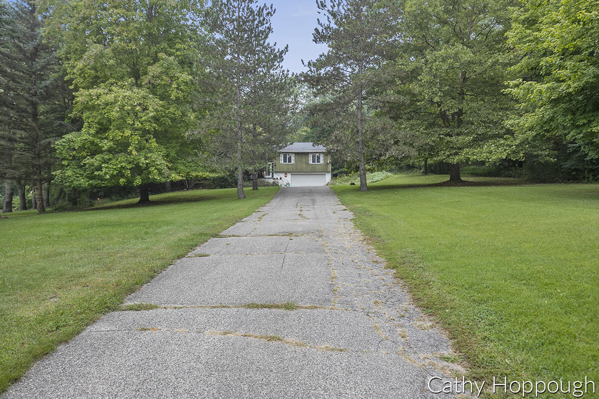 727 Prairie Creek Road Ionia, MI 48846 - Photo 2 of 35 IMG_1001
