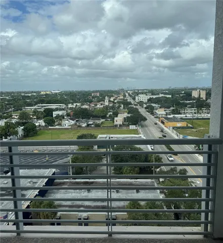 $495,000 | Royal Poinciana, Hollywood, FL 33020