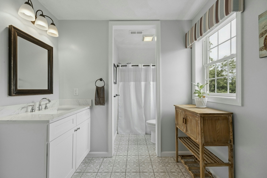 12 Forbes Road Hudson, MA 01749 - Photo 31 of 40