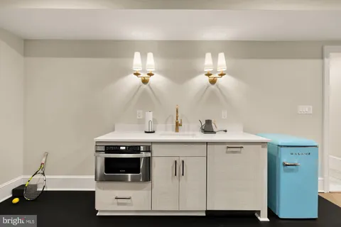 $4,100,000 | 5537 Hawthorne Place Northwest, Washington, DC 20016