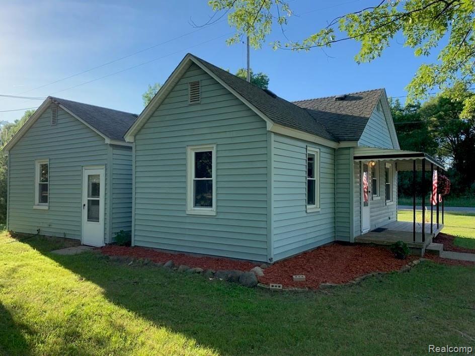 5296 East Stanley Road Flint, MI 48506 - Photo 4 of 25