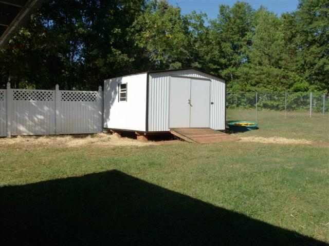 910 North Major Road Belton, SC 29627 - Photo 15 of 21