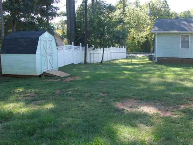 910 North Major Road Belton, SC 29627 - Photo 16 of 21