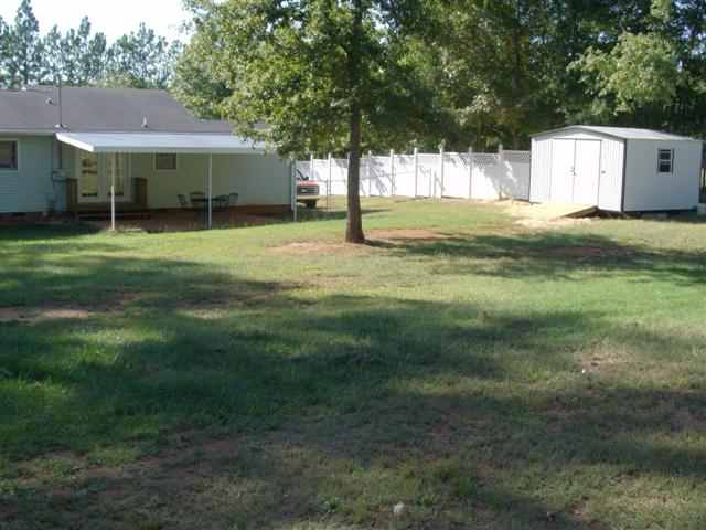 910 North Major Road Belton, SC 29627 - Photo 7 of 21