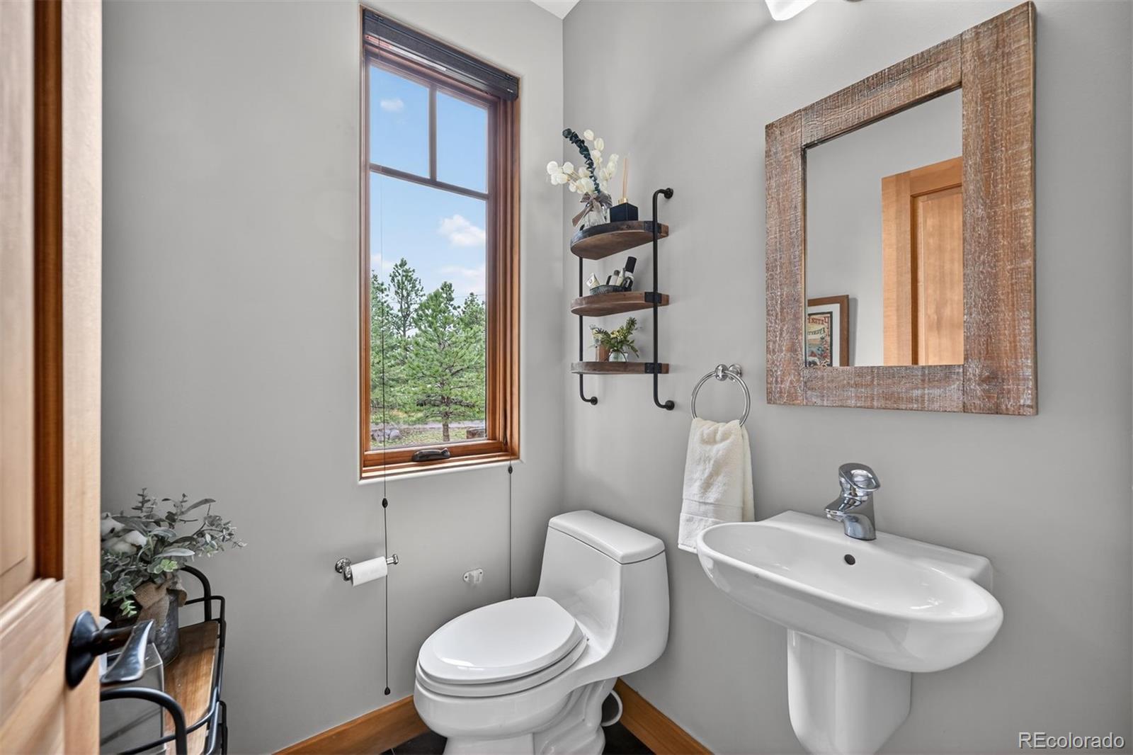 811 Ballantine Road Golden, CO 80401 - Photo 13 of 40