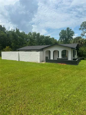 $2,300 | 7251 Northeast 227 Place, Citra, FL 32113