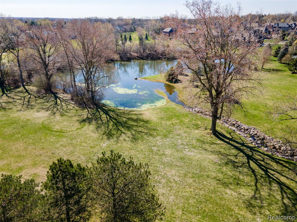 918 Langley Road Rochester Hills, MI 48309 - Photo 39 of 43