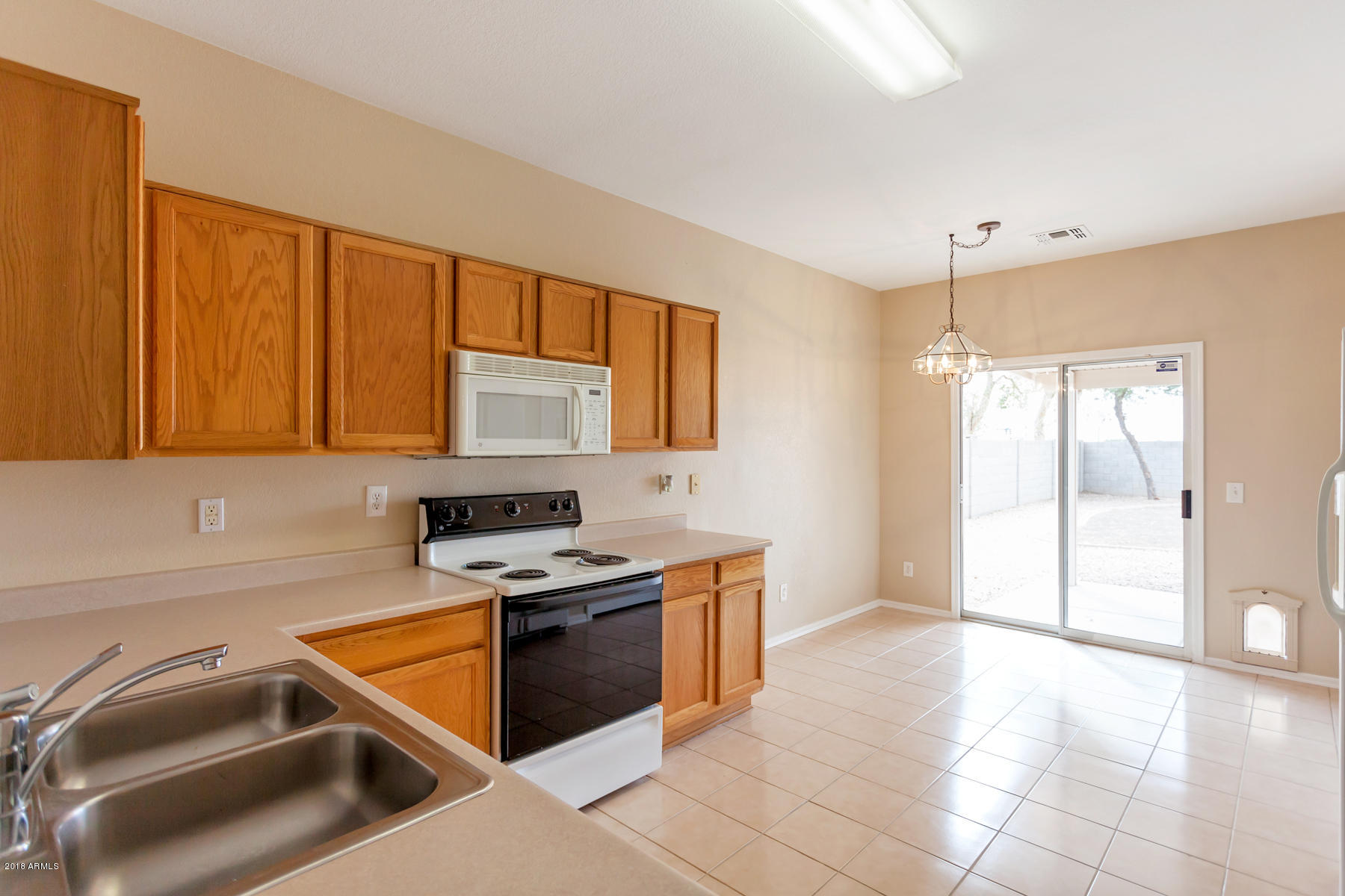 13121 West Calavar Road Surprise, AZ 85379 - Photo 4 of 15 Kitchen