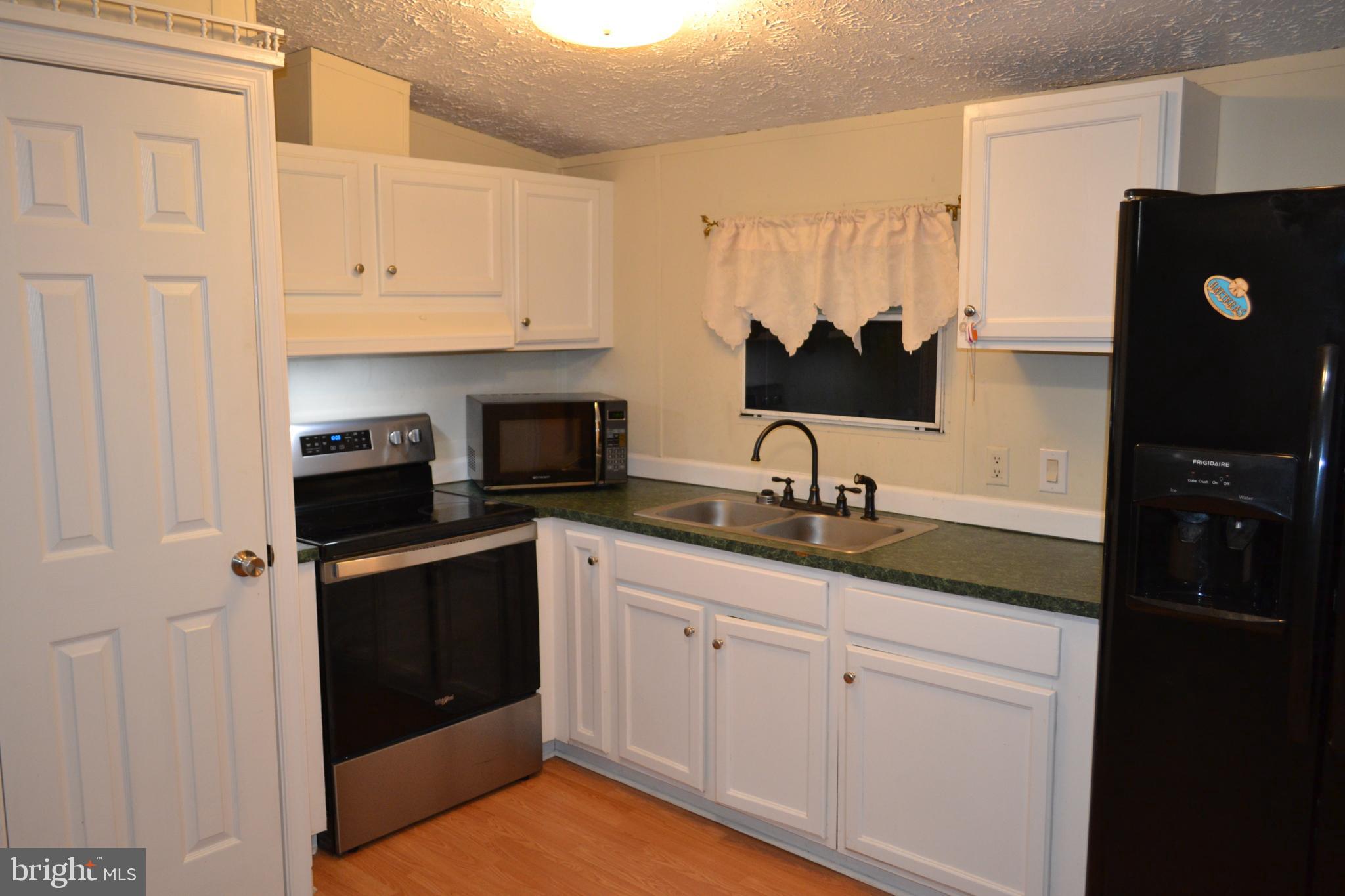 440 Goodwin Store Road Louisa, VA 23093 - Photo 5 of 19 Kitchen