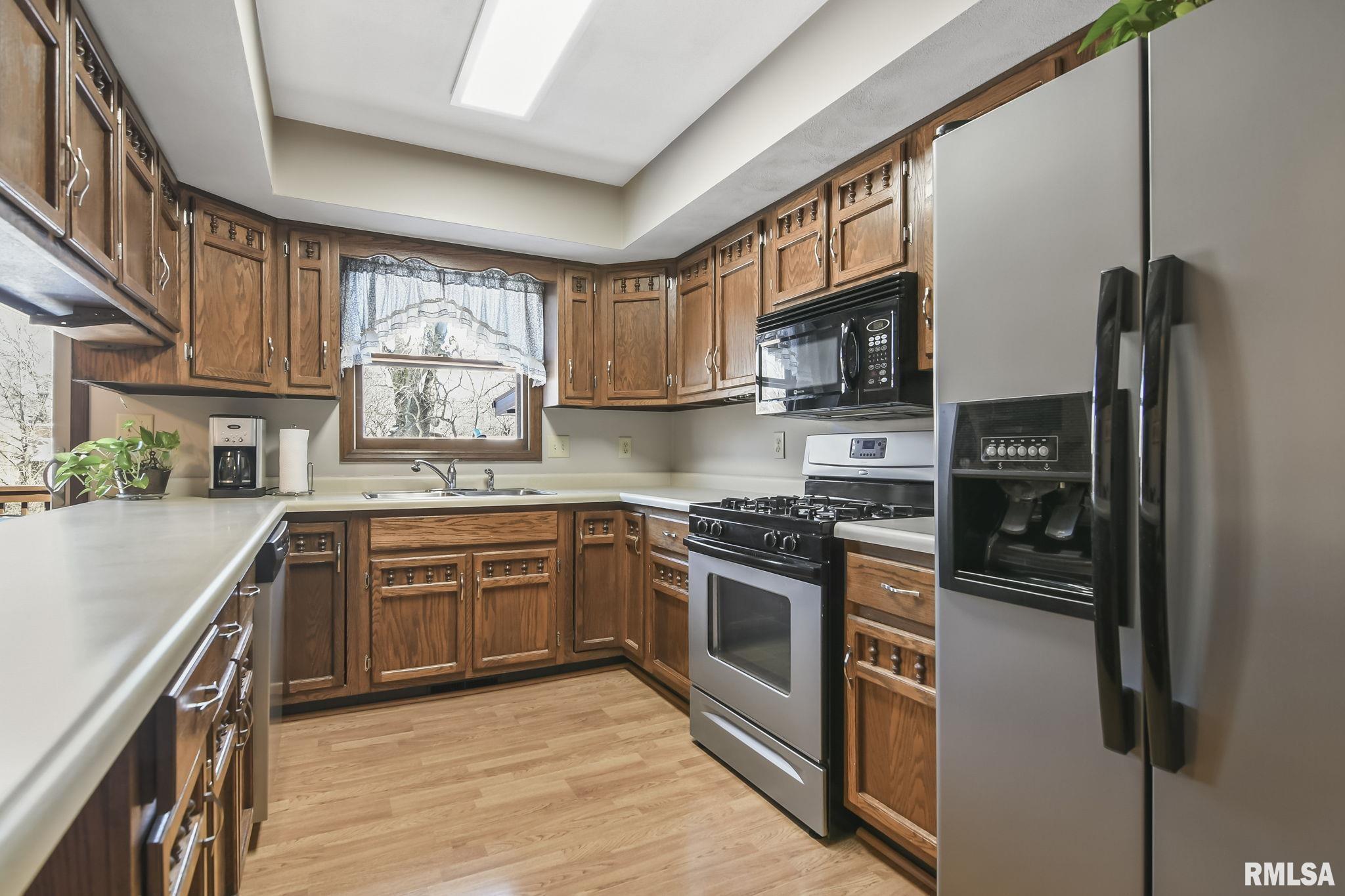 130 Deer Creek Road Rochester, IL 62563 - Photo 11 of 45