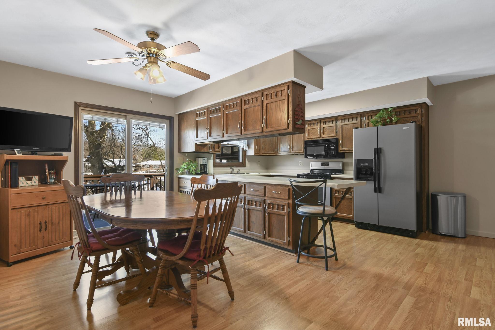 130 Deer Creek Road Rochester, IL 62563 - Photo 8 of 45