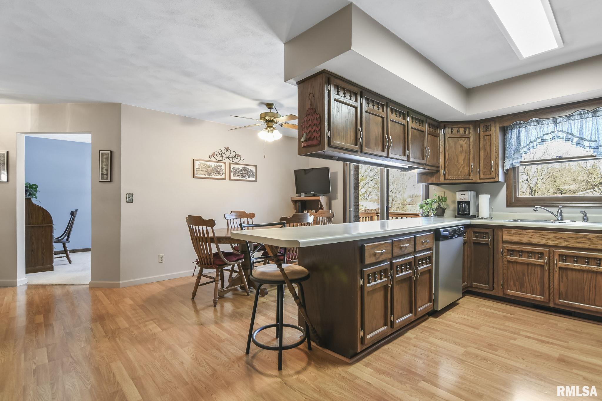 130 Deer Creek Road Rochester, IL 62563 - Photo 10 of 45