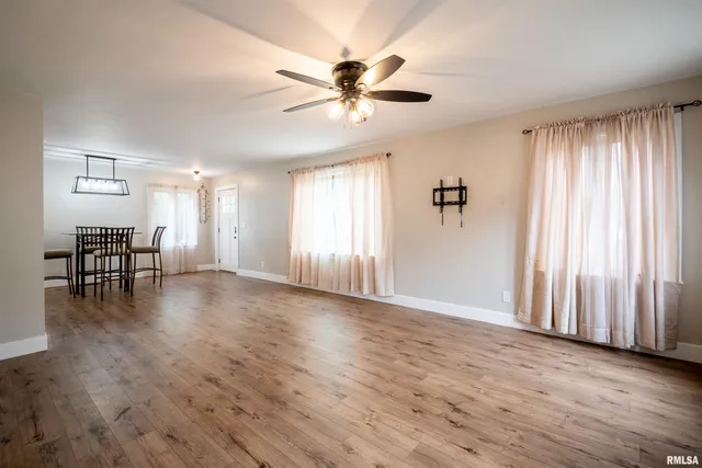 $222,000 | 419 North Willow Street, Toluca, IL 61369