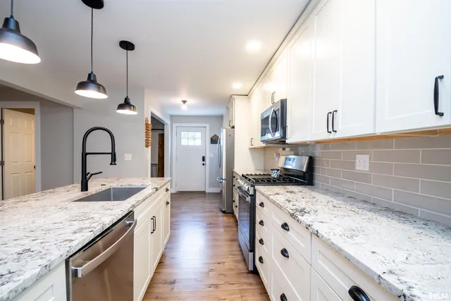 $222,000 | 419 North Willow Street, Toluca, IL 61369