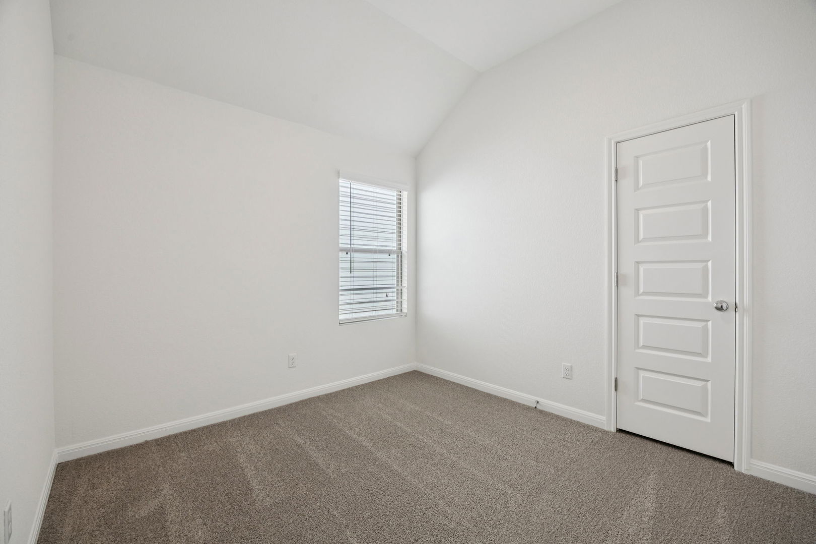 332 Bendecido Loop Elgin, TX 78621 - Photo 28 of 39 an empty room with windows