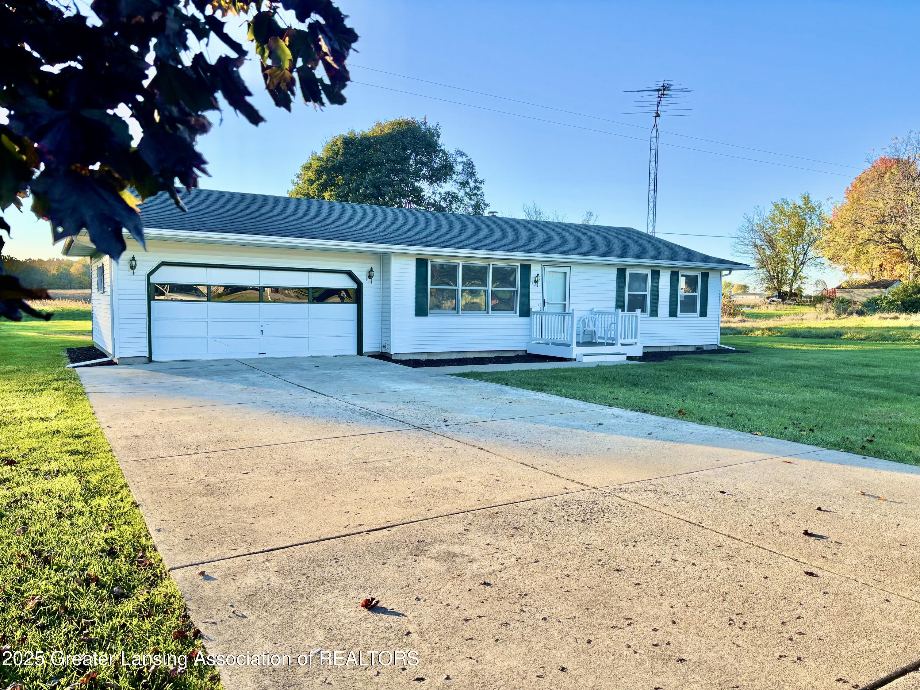 525 North Wheaton Road Charlotte, MI 48813 - Photo 1 of 34 IMG_0240