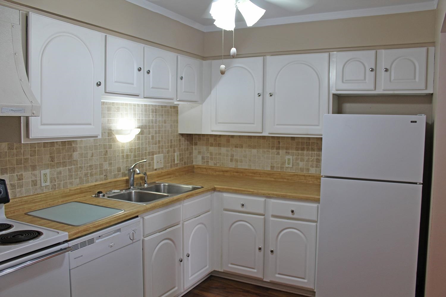 5536 Cedar Point Drive, Unit A23 Crown Point, IN 46307 - Photo 5 of 10 1500x1000