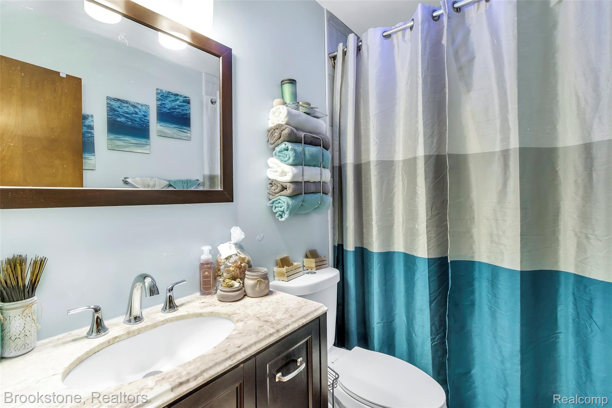 13926 Stephens Road Warren, MI 48089 - Photo 21 of 34 13926-Stephens-Rd-WindowStill-Real-Estate-Photography-21.jpg