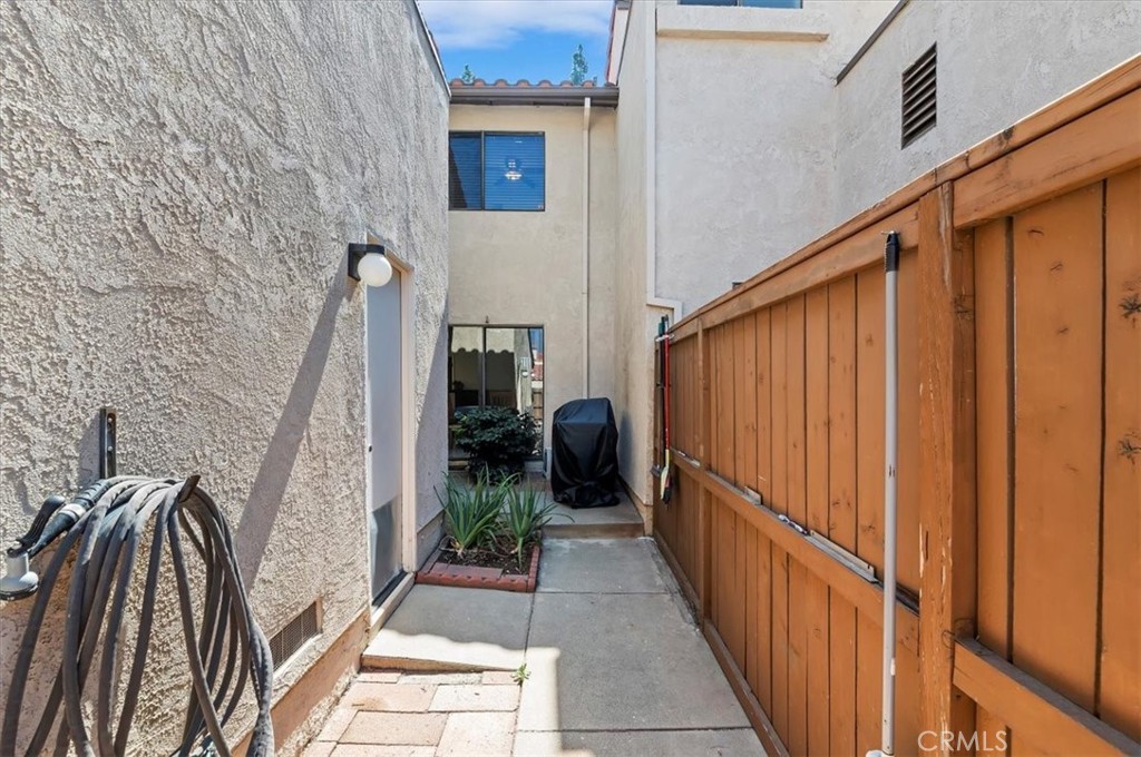 9765 Louise Way Rancho Cucamonga, CA 91730 - Photo 22 of 28 a view of balcony with furniture