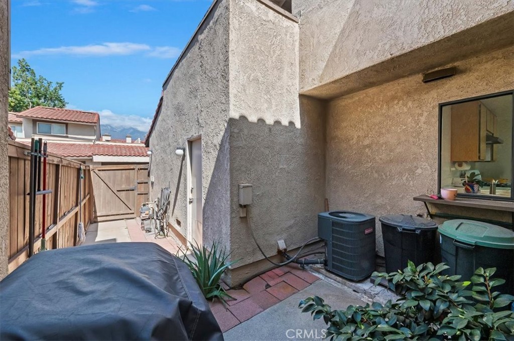 9765 Louise Way Rancho Cucamonga, CA 91730 - Photo 25 of 28 a view of outdoor seating space