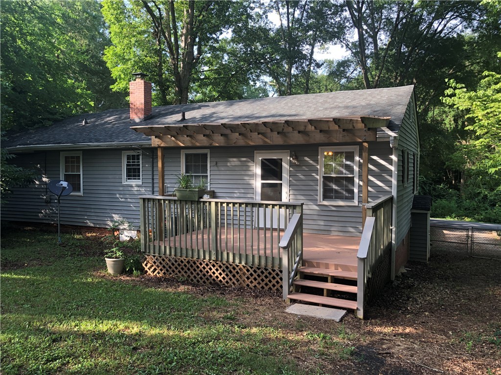 615 Bailey Avenue Pendleton, SC 29670 - Photo 2 of 24