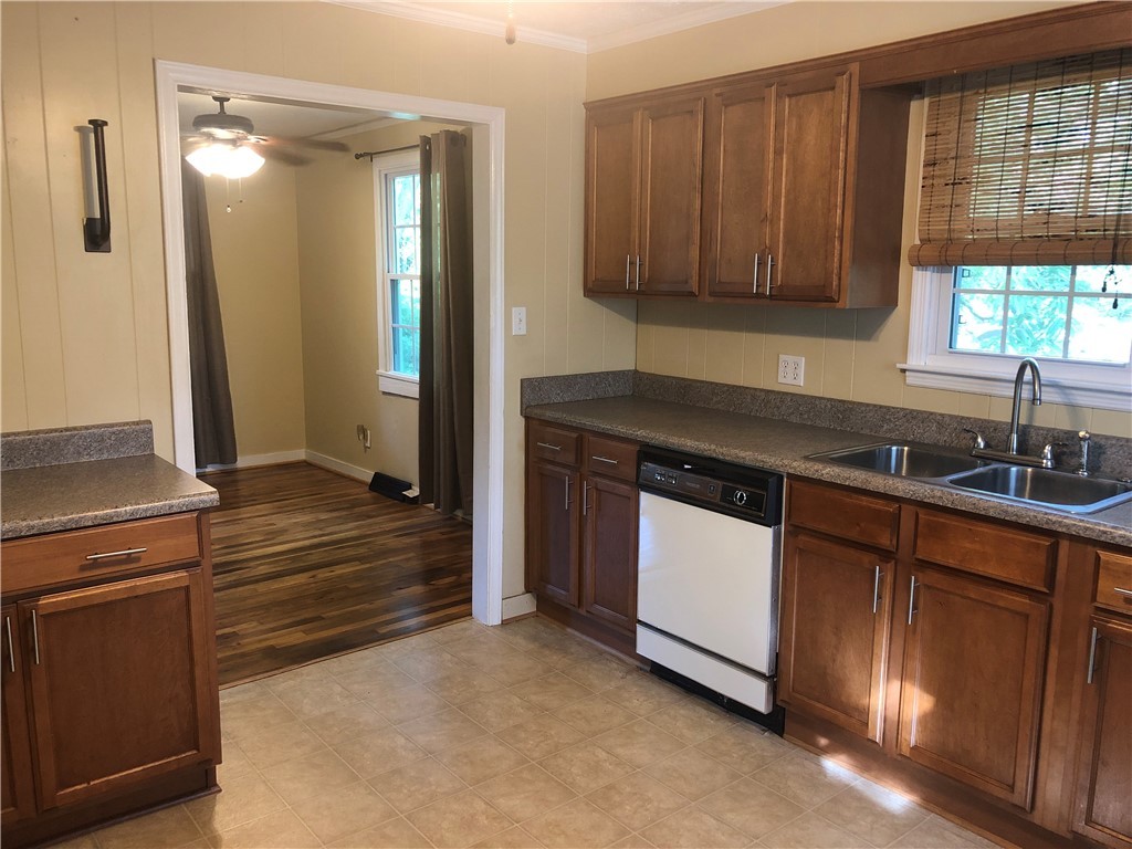 615 Bailey Avenue Pendleton, SC 29670 - Photo 9 of 24