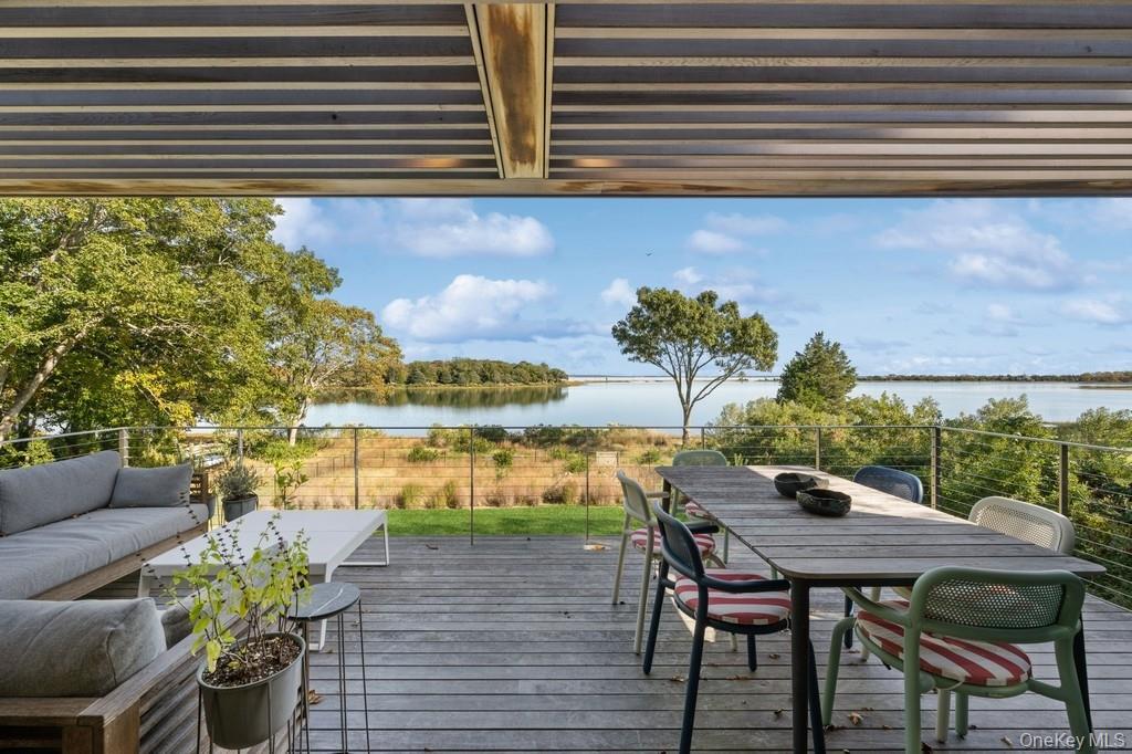 1080 Springs Fireplace Road East Hampton, NY 11937 - Photo 17 of 19