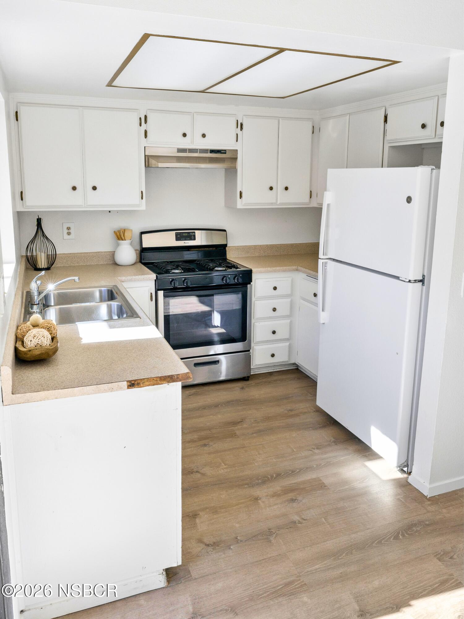 1204 East Walnut Avenue, Unit B Lompoc, CA 93436 - Photo 11 of 31 38.1