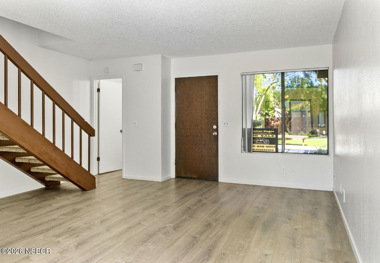 1204 East Walnut Avenue, Unit B Lompoc, CA 93436 - Photo 9 of 31 36