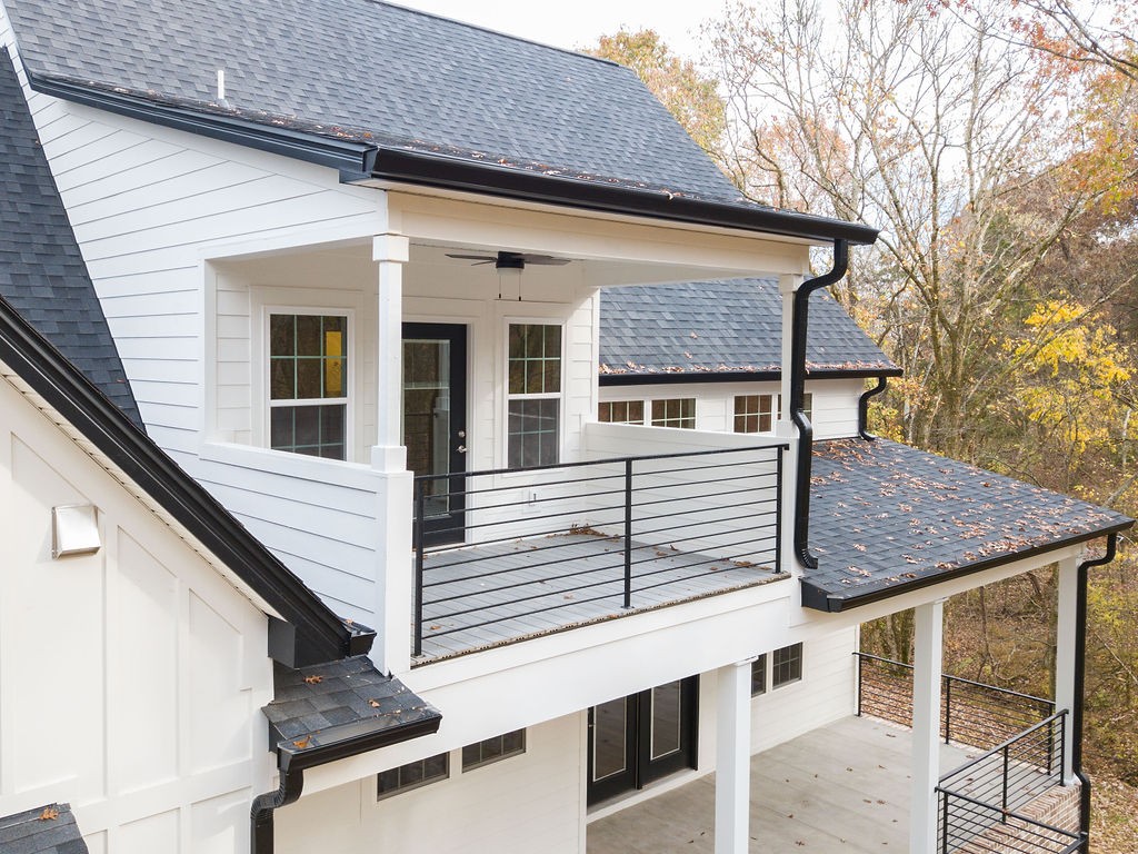 685 Wallace Road Gallatin, TN 37066 - Photo 15 of 64 Covered balcony overlooking a beautiful treed back yard and pond