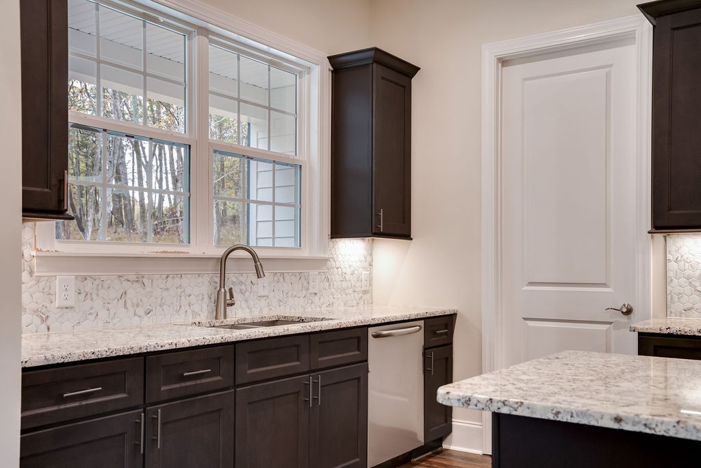 685 Wallace Road Gallatin, TN 37066 - Photo 28 of 64 a kitchen with a sink and a window