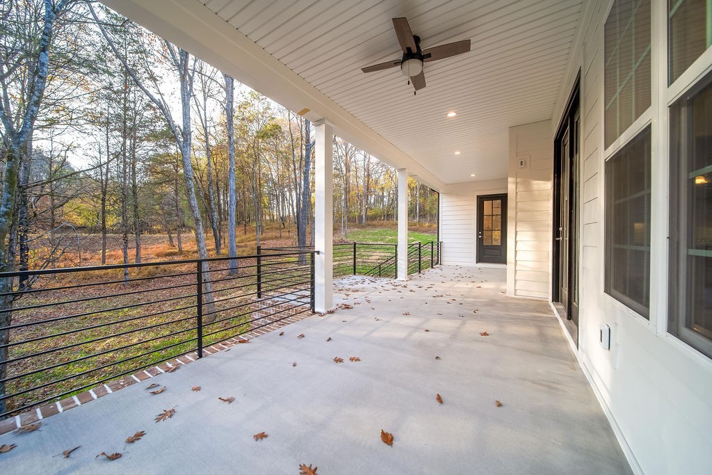 685 Wallace Road Gallatin, TN 37066 - Photo 51 of 64 a view of a porch